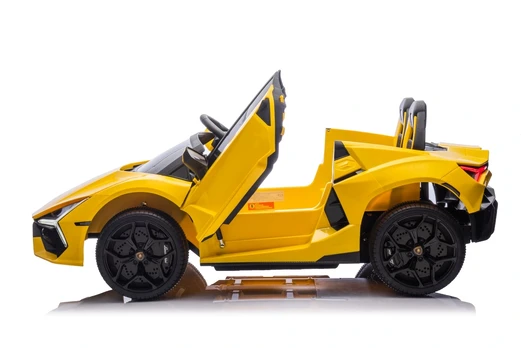 Lamborghini Revuelto XL Yellow vehicle