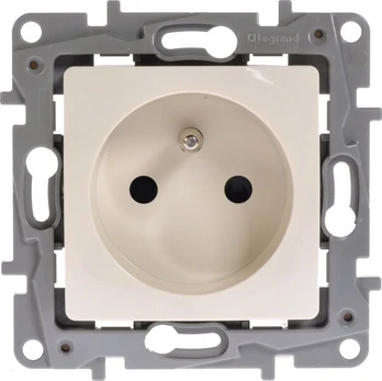 Legrand Niloe 664636 kremowy gniazdo elektryczne 16a