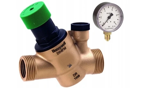 Honeywell D04FM-3/4A slėgio reguliatorius su manometru