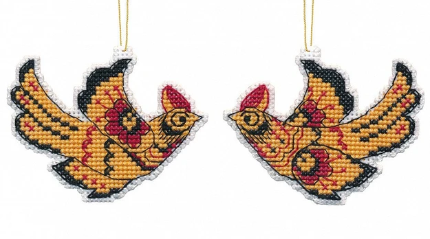 Christmas tree decoration. Little bird S1444