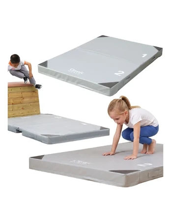 CLASSIC WORLD EDU Two-piece Foldable Protective Gymnastics Mat