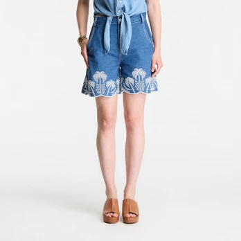 GUESS Pilar Short Coco Palm - Dydis W25 (W6GD08D0686-C0CP Šortai)