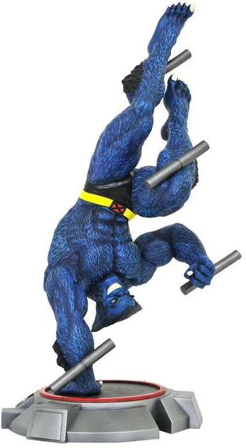 Diamond Select Marvel X-Men Beast diorama figure 25cm