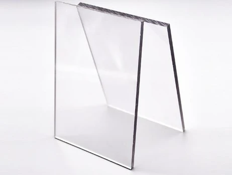 Polikarbonato lakštas GUTTAGLISS SOLID, Matmenys 2 x 510 x 1250mm, su 2 UV