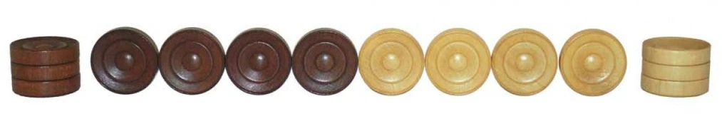 Medinės šaškių figūros, diametras: 2,9cm.