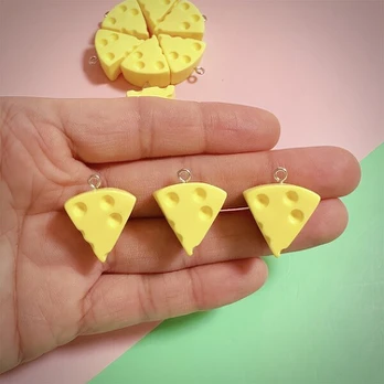 3D sūrio amuletai