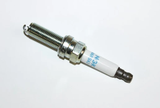 C90039093000 SPARK PLUG LMAR9AI-10