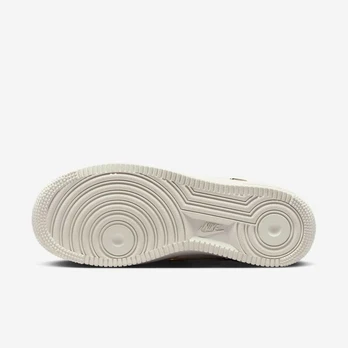 Nike Wmns Air Force 1 '07 Lx - Dydis 7.5 (FV3654-111 Laisvalaikio batai)