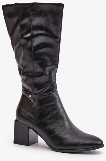Juodi ilgaauliai batai virš kelių Step in style