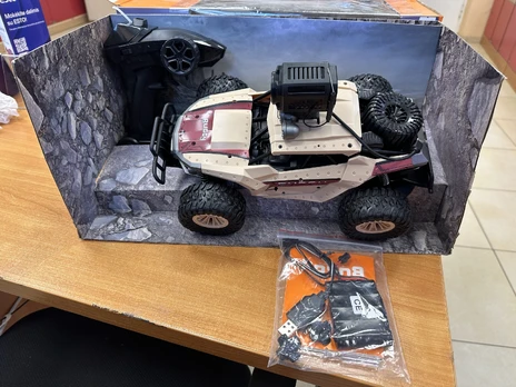Radijo bangomis valdomas automobilis Forever Buggy