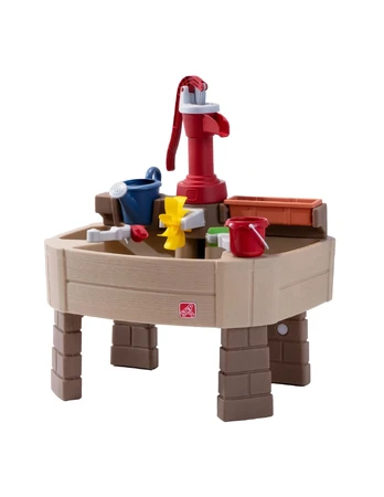 STEP2 Vanduo Table with Pump and Accessories