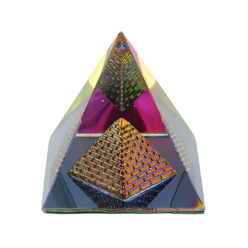 Stiklinė piramidė, h 6 x 5,5 x 5,5 cm