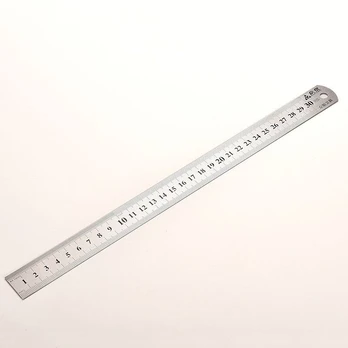 Nerūdijančio plieno liniuotė 30 cm