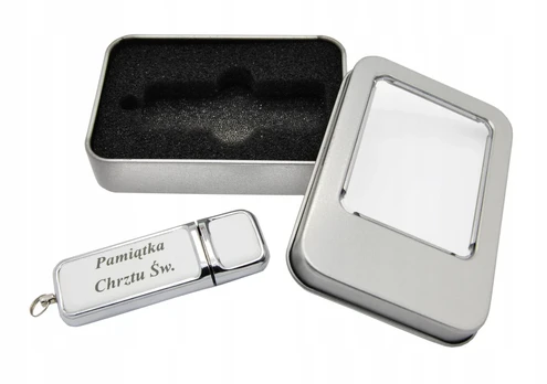 2gb Usb atmintukas su graviravimu ir dėžute