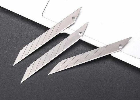 Atsarginis peilis 9 mm - 10 vnt - sulūžę ašmenys