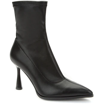 Auliniai moterims, Juoda, Boots
