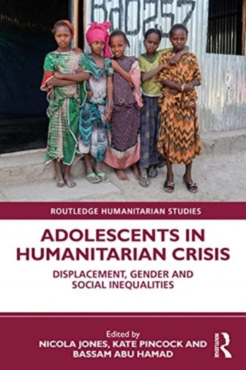 Adolescents in Humanitarian Crisis - Minkštas viršelis