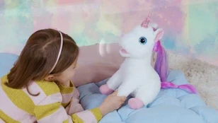 Dimian Singing Unicorn with moving head & mouth (Dansk version)