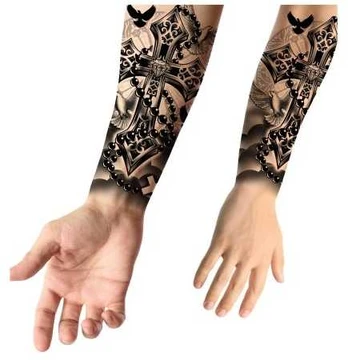 Fiesta Kors tatovering