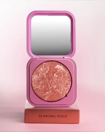 Skaistalai „Velvet Blush Glow“ - 02 Natural Touch