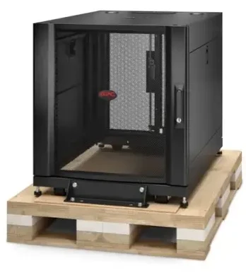 APC NETSHELTER SX 12U SERVER RACK