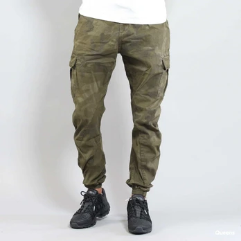 Urban Classics Camo Cargo Jogging Pants Camo Green - Dydis S (TB1611 Kelnės)