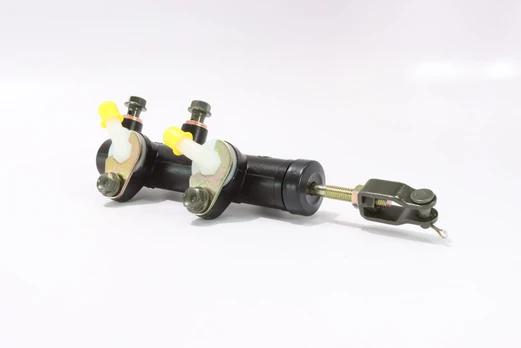 9GQS-081800 MASTER CYLINDER