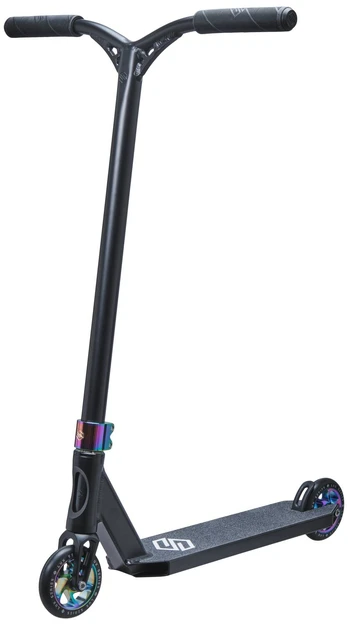 Triukinis paspirtukas Striker Lux Pro, Rainbow