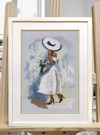 Cross-stitch kit "Stranger in White" S1581