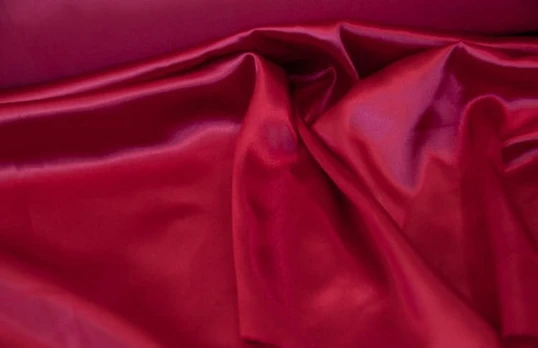 Audinys Satin Satin Smooth Red 150cm