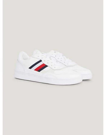 Tommy Hilfiger bateliai