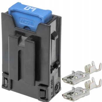 Automagnetola Maxi Compact saugiklio lizdas
