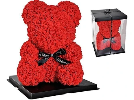 Meškiukas iš dirbtinių rožių Teddy