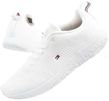 Tommy Hilfiger bateliai