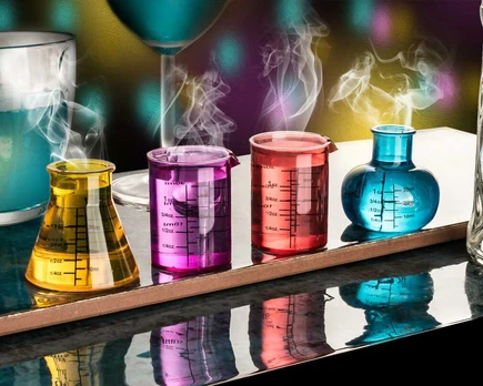Gertuvė Chemijos plastikiniai puodeliai, 4 vnt.