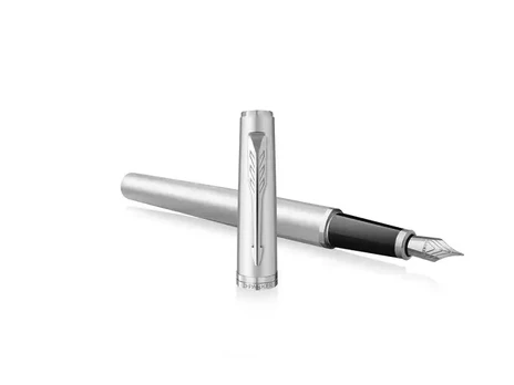 Plunksnakotis Parker Meridian Chrome CT, M storio plunksna