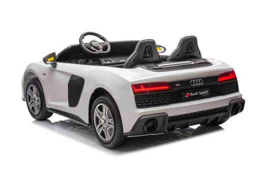 Audi Spyder R8 LIFT vehicle White