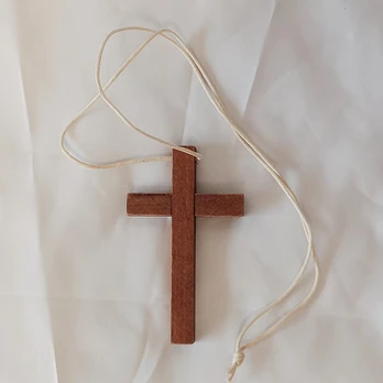 Medinis dekoras, 10cm lanyard cross