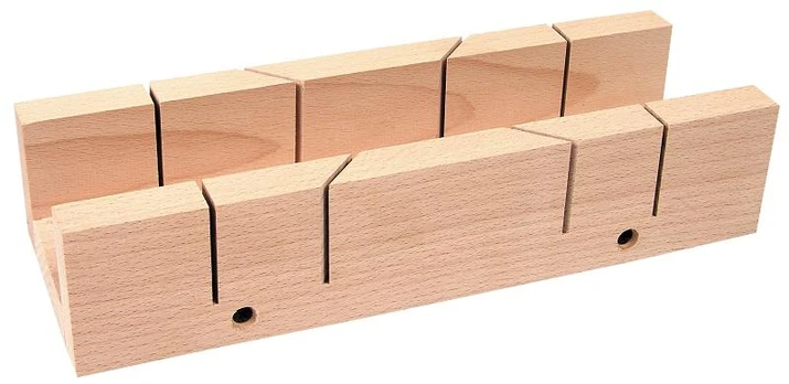 Mega Medinė kampinė dėžė 300mm - 23313