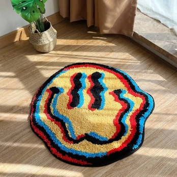 Trippy Smile Kilimas, 90cm x 90cm