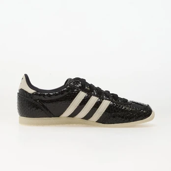 adidas Japan Wmns Core Black/ Core Black/ Off White - Dydis 37 (KH9016 Laisvalaikio batai)