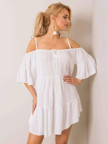 Balta suknelė
