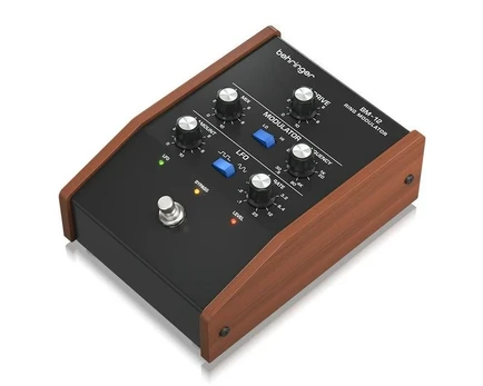 Behringer BM-12 RING MOD. Guitar Effect