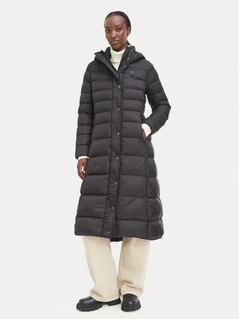 Blauer Pūkinė striukė Anita 26WBLDK03043 Juoda Regular Fit