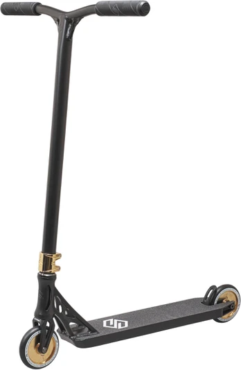 Triukinis paspirtukas Striker Essence, Gold Chrome