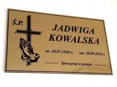 Stora antkapinė lentelė kryžiui, kapui