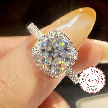 Moters žiedas, 3CT #9
