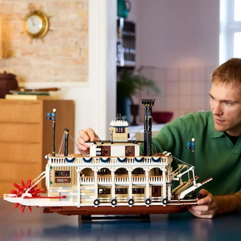 LEGO Ideas 21356 Upių garlaivis