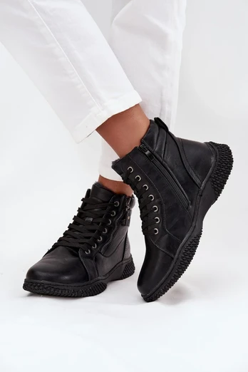 Juodi aulinukai Step in style