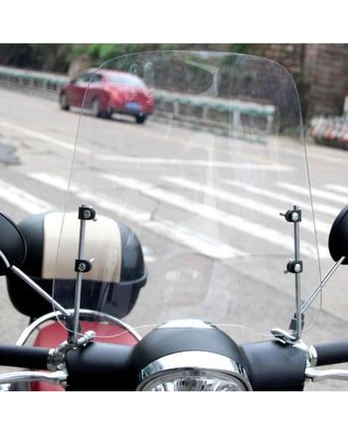Stiklas nuo vėjo elektriniam triračiui